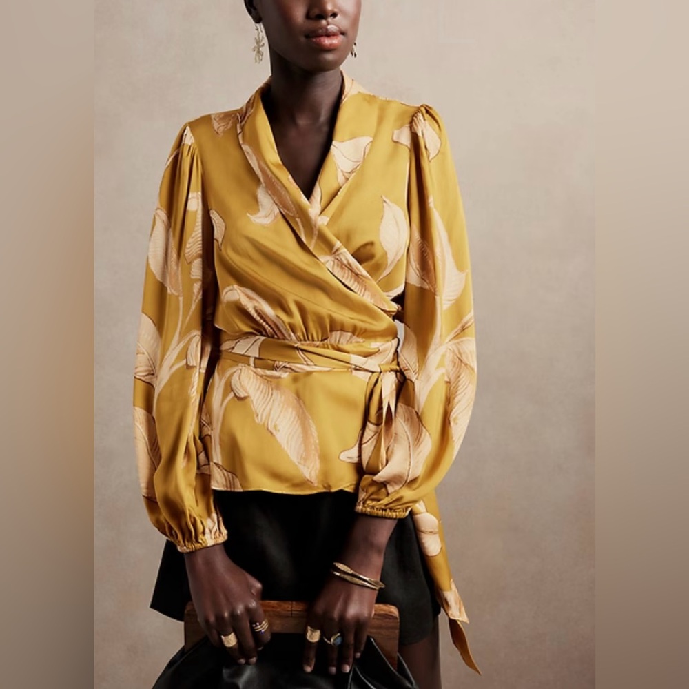 Banana Republic Satin Wrap Floral Blouse Size XXS Gold Multi NWT